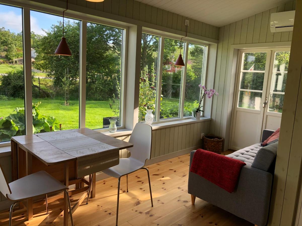 Mysig Nybyggd Stuga Naera Hav Och Natur Klovedal Luaran gambar